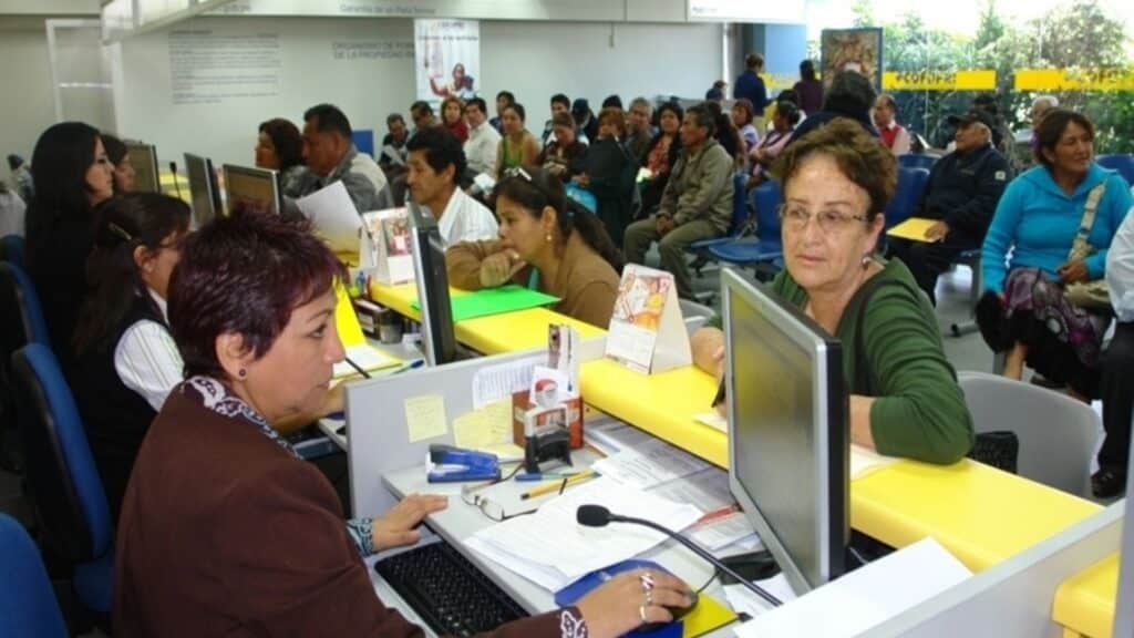 burocracia estatal peru